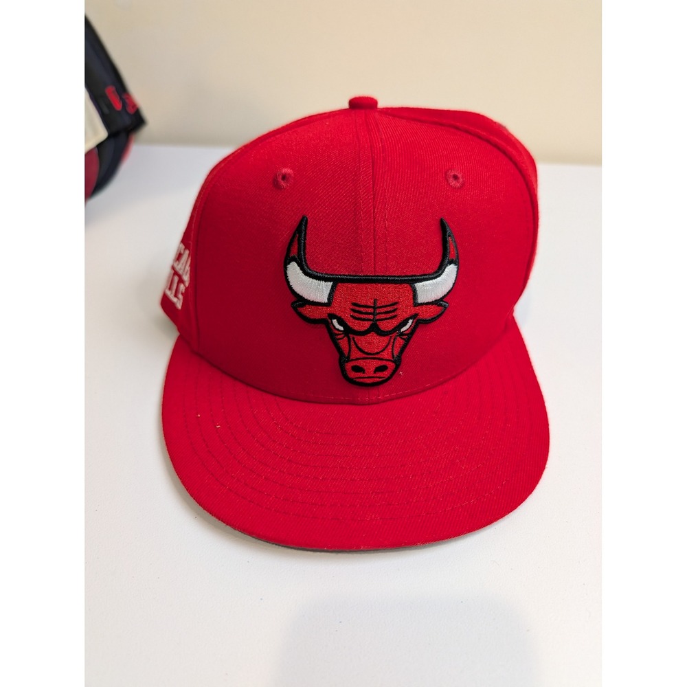 New Era Chicago Bulls Fitted Hat Mens 7‎ 3/8 Red Polyester 59FIFTY NBA Cap
